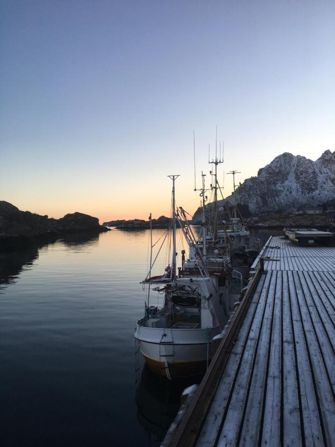 Lofoten Sea Lodge Sennesvik Exterior photo